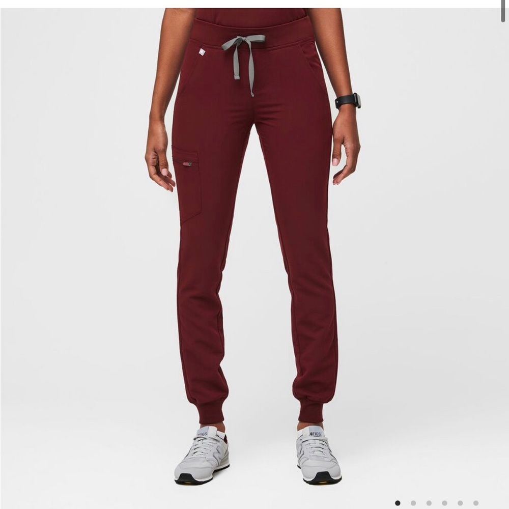 Women's Burgundy Zamora™ - Jogger Scrub Pants